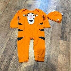 Disney Tigger Orange Baby One Piece-Size 24 months